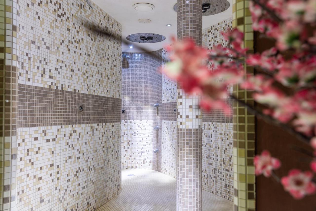 Alpine Mugon Hotel วาซอน ภายนอก รูปภาพ