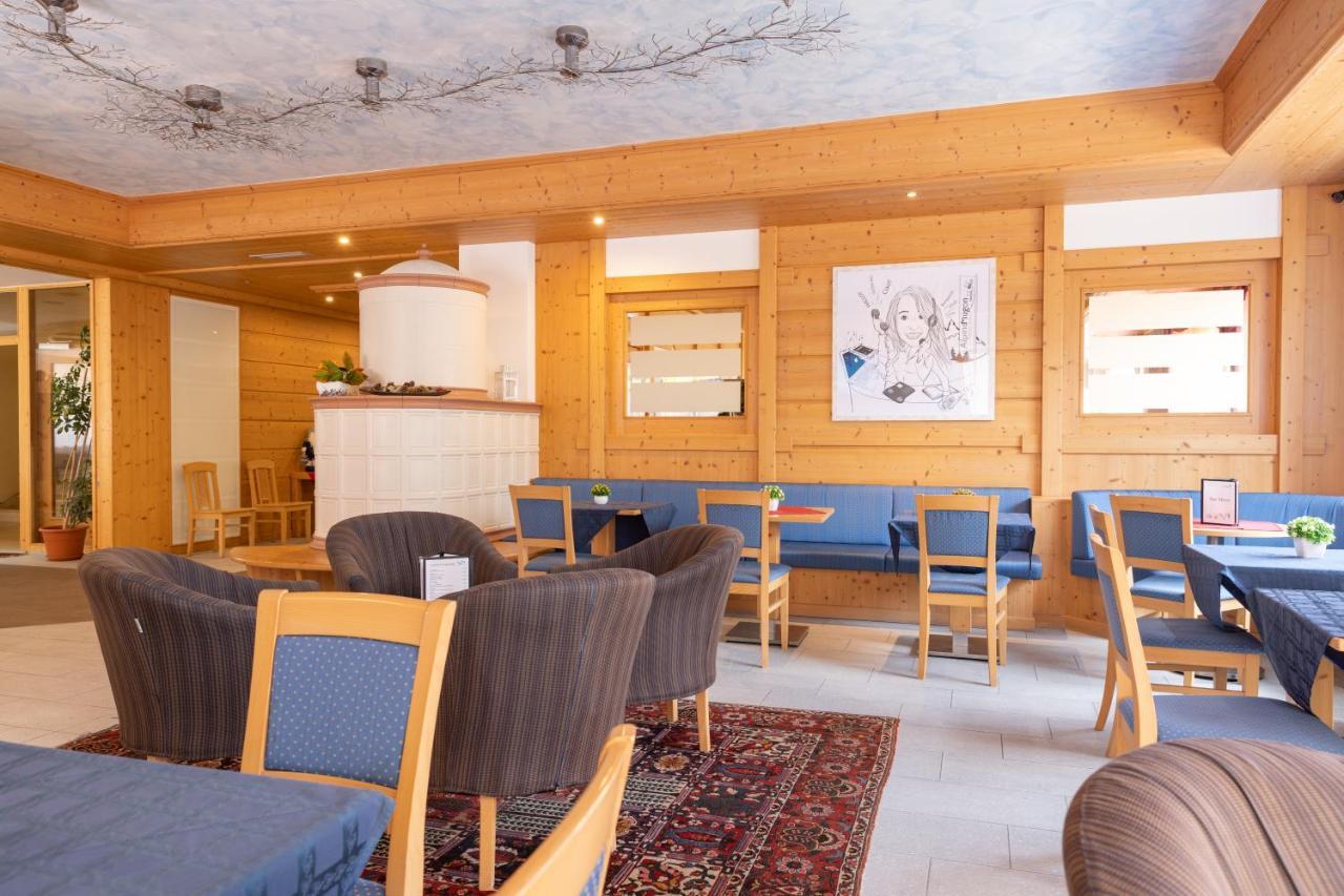 Alpine Mugon Hotel วาซอน ภายนอก รูปภาพ